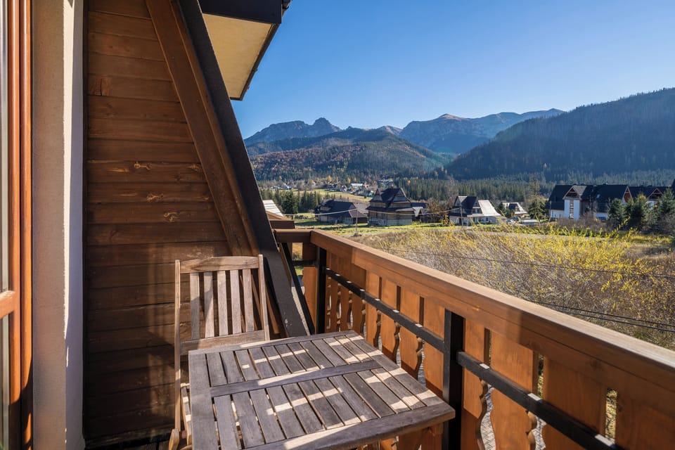 Apartment, 1 Bedroom, Balcony | Mountain view