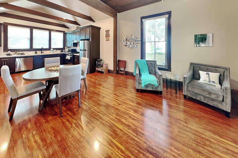 House (2 Bedrooms) | Property amenity