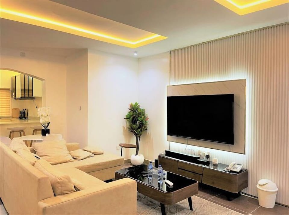 Economy Apartment, Balcony, City View | Living area