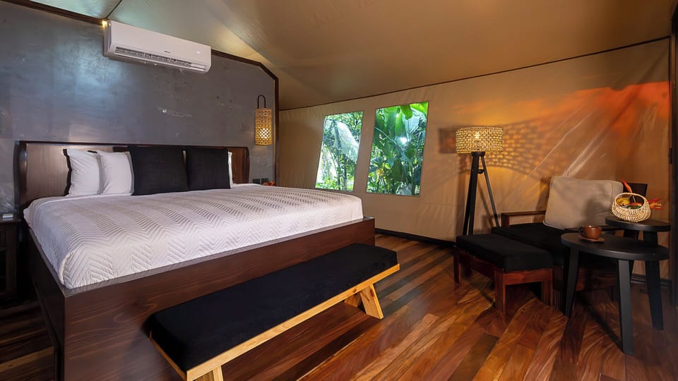 Luxury Tent, Balcony, Mountain View | 1 bedroom, in-room safe, WiFi (free), bed sheets