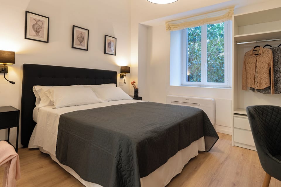 Classic Double Room | Pillowtop beds, in-room safe, desk, iron/ironing board