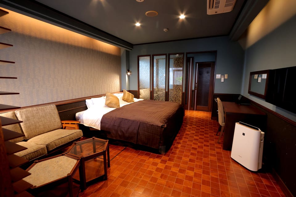 Luxury Twin Room, Non Smoking, Hot Tub | Down comforters, in-room safe, free WiFi