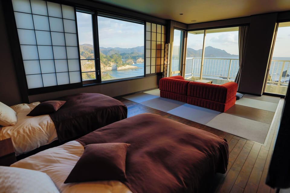 Panoramic Studio, Non Smoking, Ocean View | Down comforters, in-room safe, free WiFi