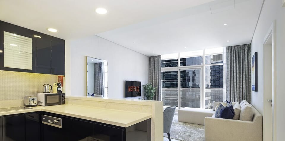 Apartment, Balcony, Canal View | Private kitchen | Electric kettle, toaster