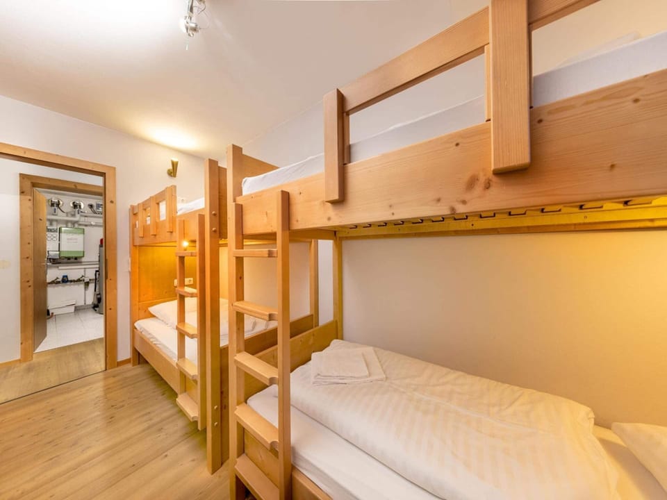 Chalet | 3 bedrooms, bed sheets