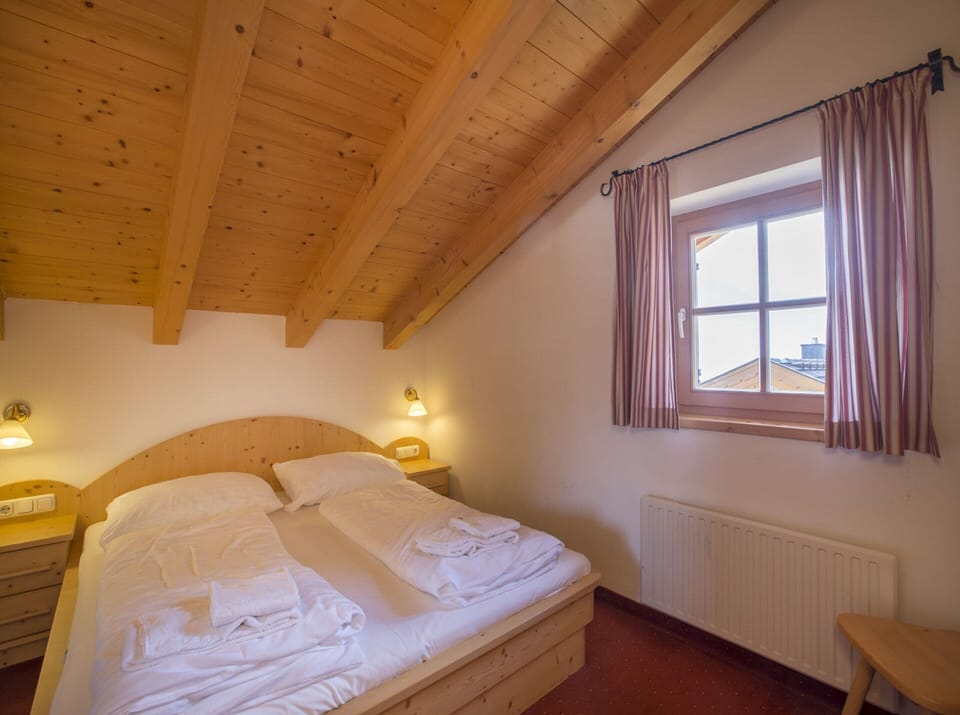 Chalet | 7 bedrooms, bed sheets