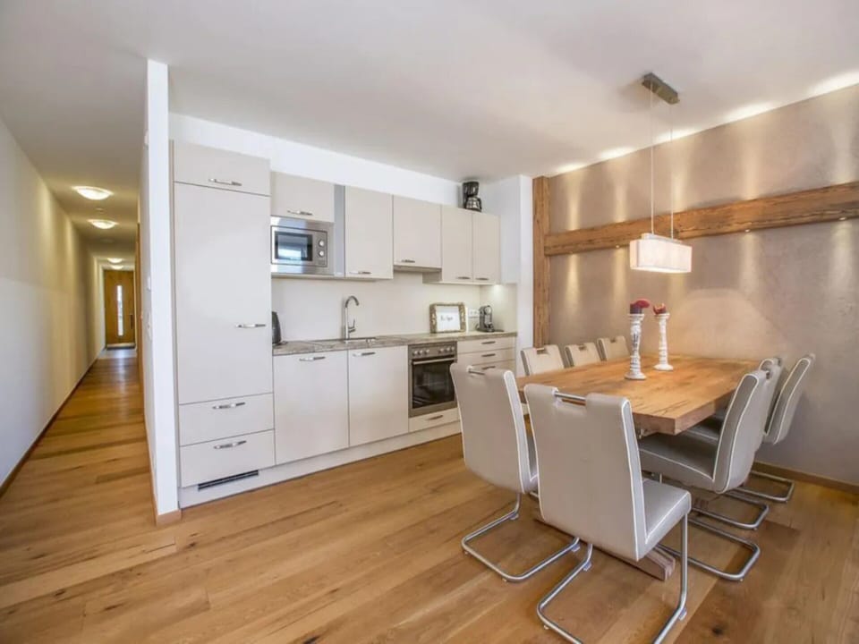 House | Dining