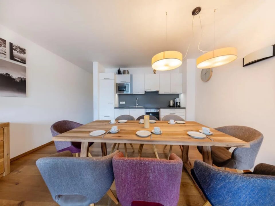 House | Dining