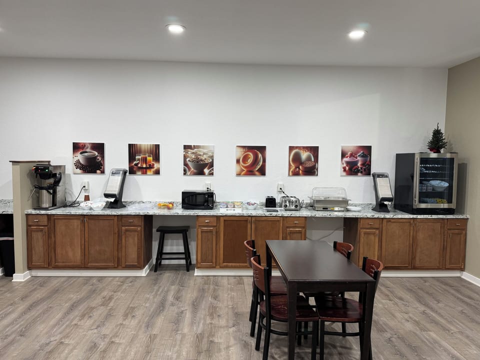 Free daily English breakfast