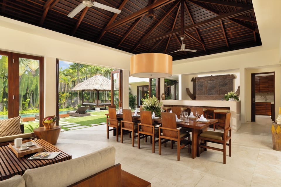 Grand Villa, 5 Bedrooms, Pool View | Interior