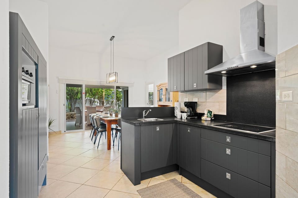 House (3 Bedrooms) | Property amenity