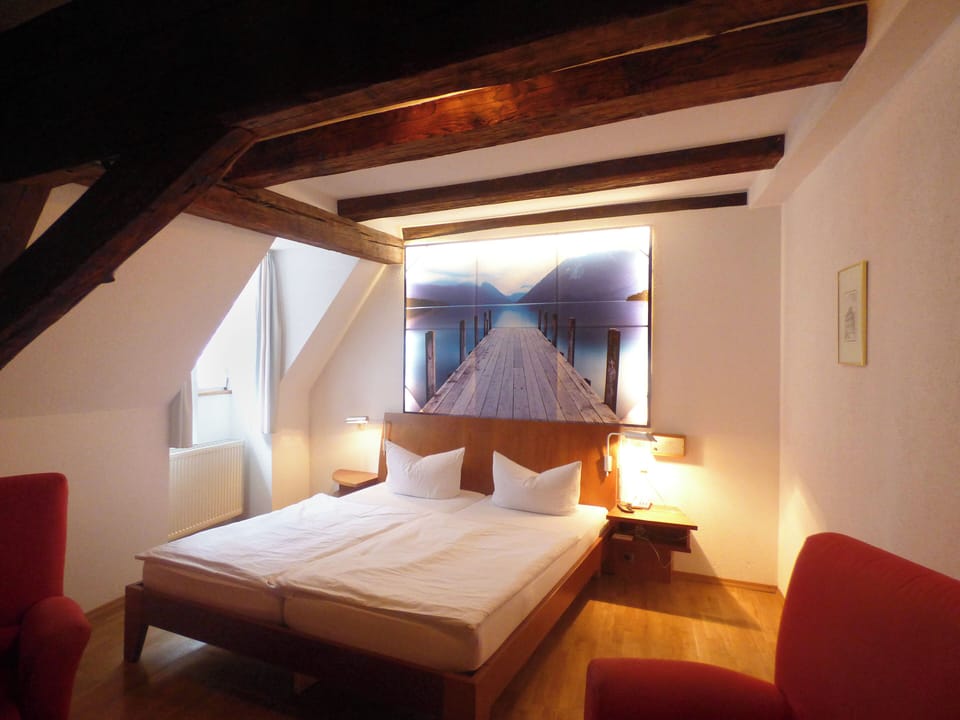 Business Double Room | Free WiFi