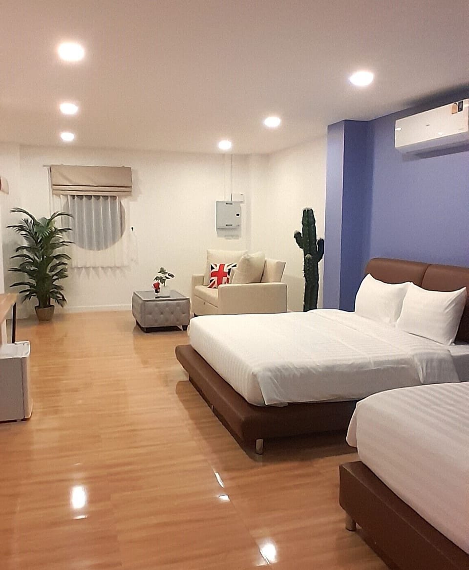 Family Studio, Balcony | Desk, laptop workspace, free WiFi