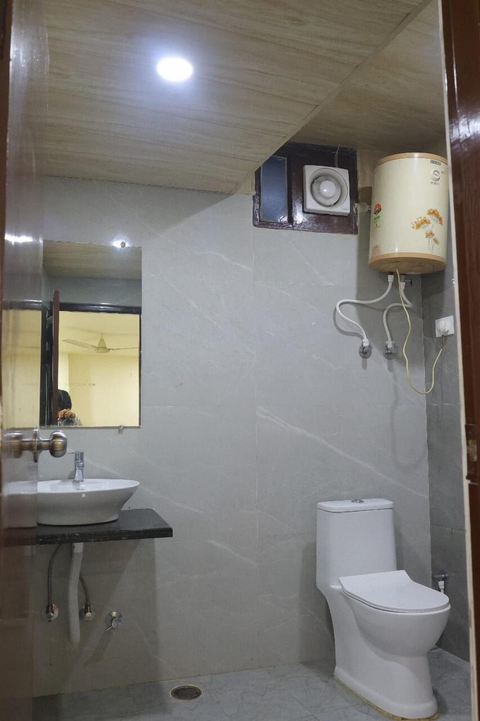 Hotel Vibha Raj Grand Hotel in Uttar Pradesh