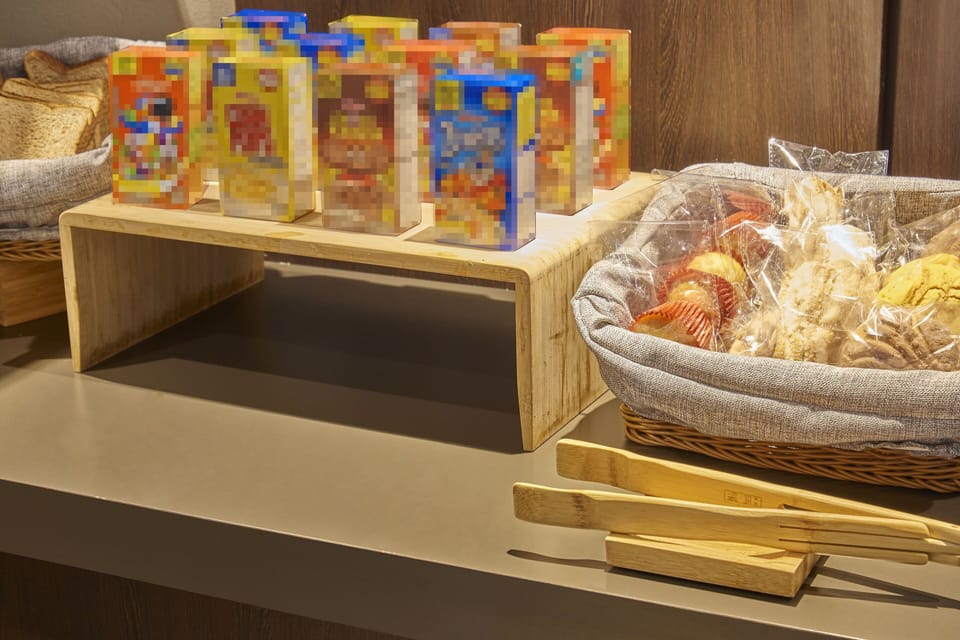 Daily cooked-to-order breakfast for a fee