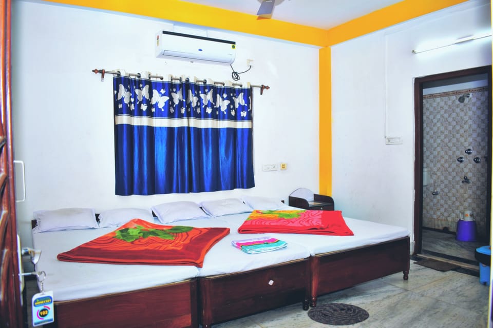 Family Room | Free WiFi