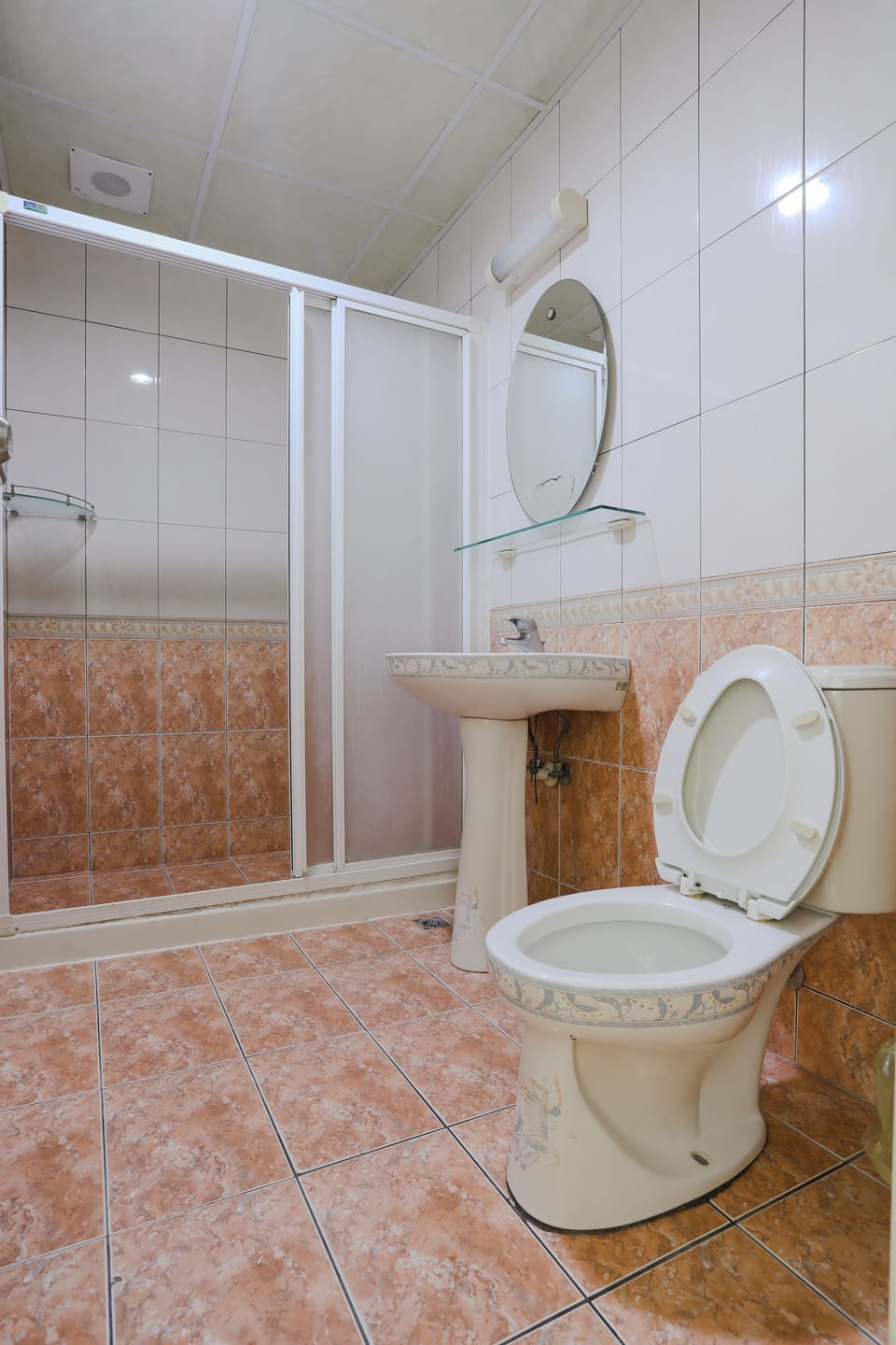 Family Quadruple Room, 1 Bedroom, Mountain View | Bathroom | Shower, rainfall showerhead, eco-friendly toiletries, hair dryer