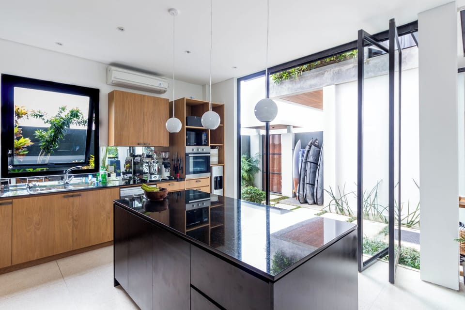 Deluxe Villa, 4 Bedrooms, Private Pool | Private kitchen | Fridge, microwave, oven, stovetop