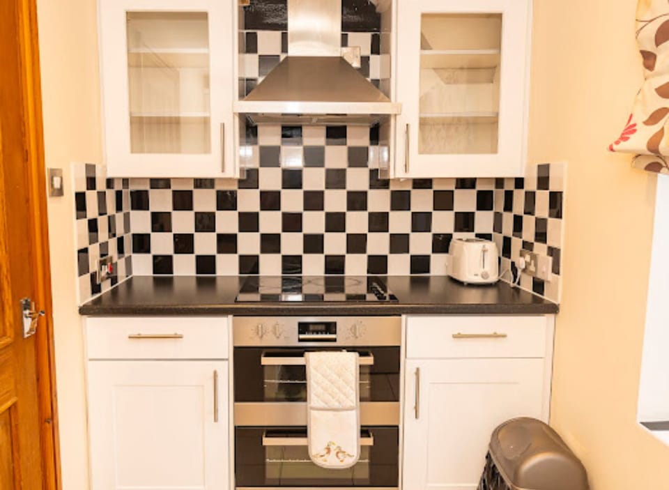 Suite, Ensuite | Premium bedding, WiFi (free), bed sheets