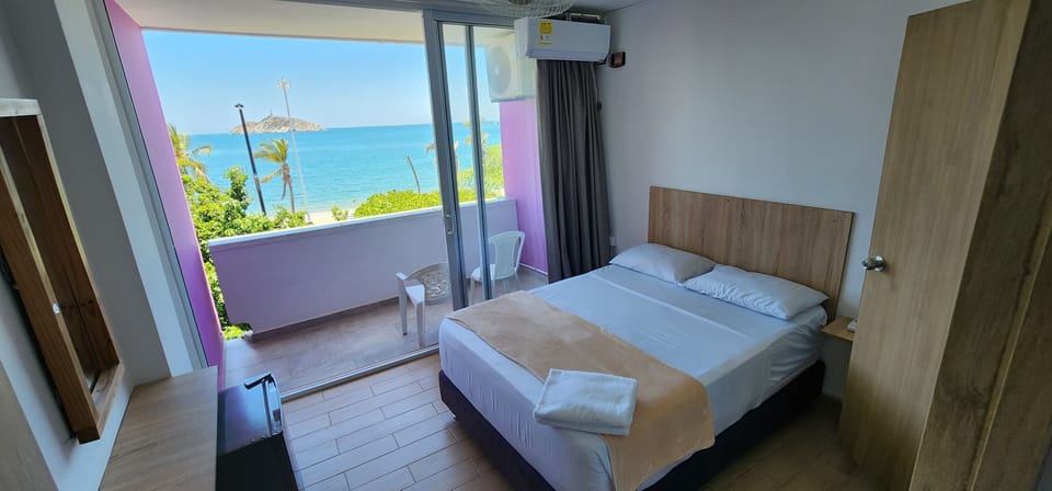 Standard Double Room, 1 Double Bed, Balcony, Sea View (#300) | WiFi (free), bed sheets