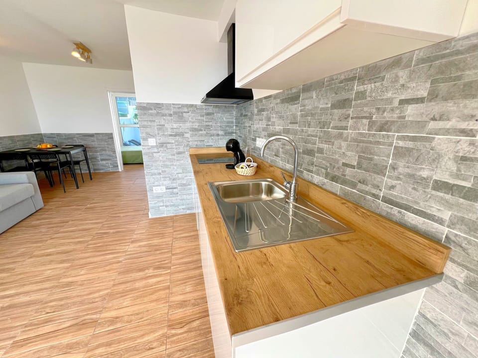 Comfort Bungalow, Sea View | Private kitchen | Fridge, oven, stovetop, espresso maker