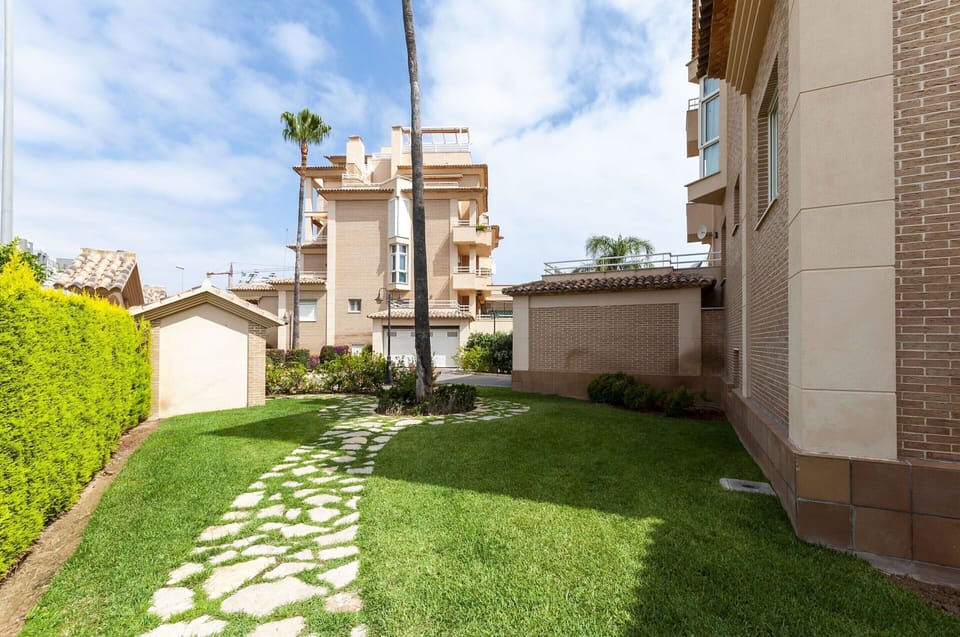 Apartment | Exterior