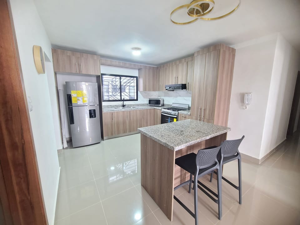 Luxury Apartment, Garden View | Private kitchen | Oven, cookware/dishes/utensils