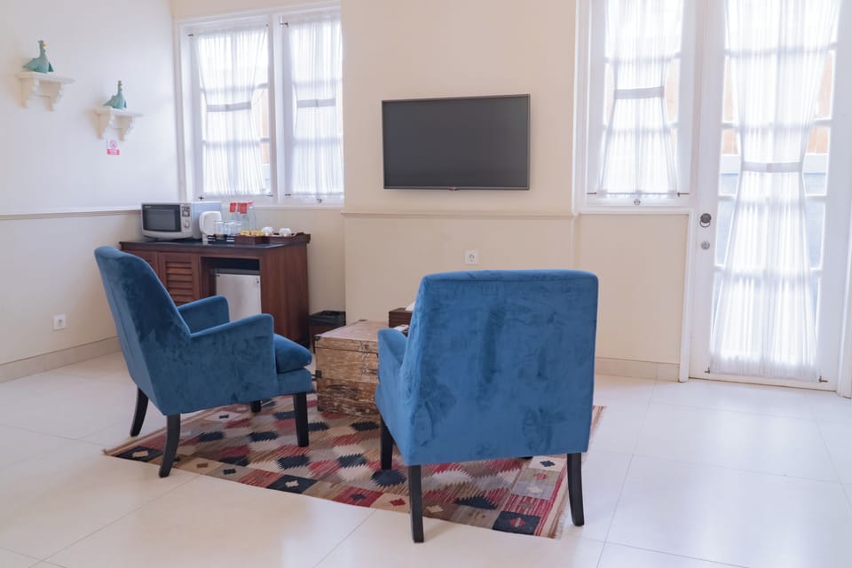 Family Suite | Premium bedding, pillowtop beds, in-room safe, desk