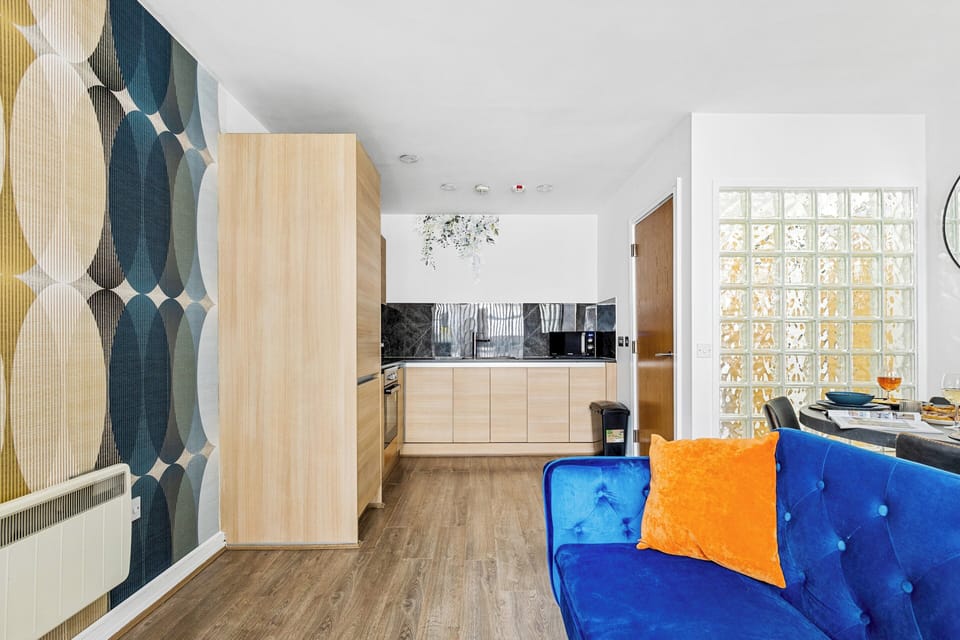 Apartment | Living area | TV