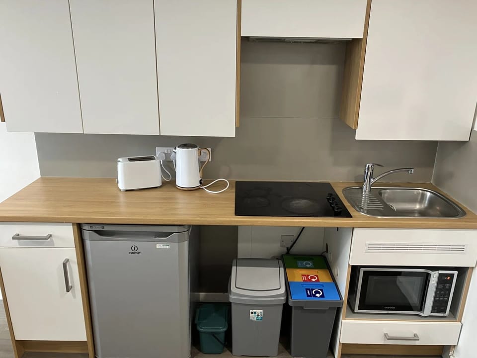 Studio, Non Smoking | Private kitchen