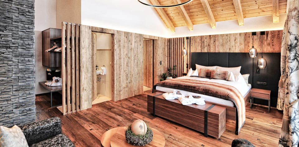 Deluxe Double Room, Balcony | In-room safe, desk, laptop workspace, blackout drapes