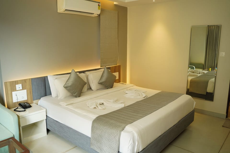 Premium Room | Laptop workspace, iron/ironing board, free WiFi, bed sheets