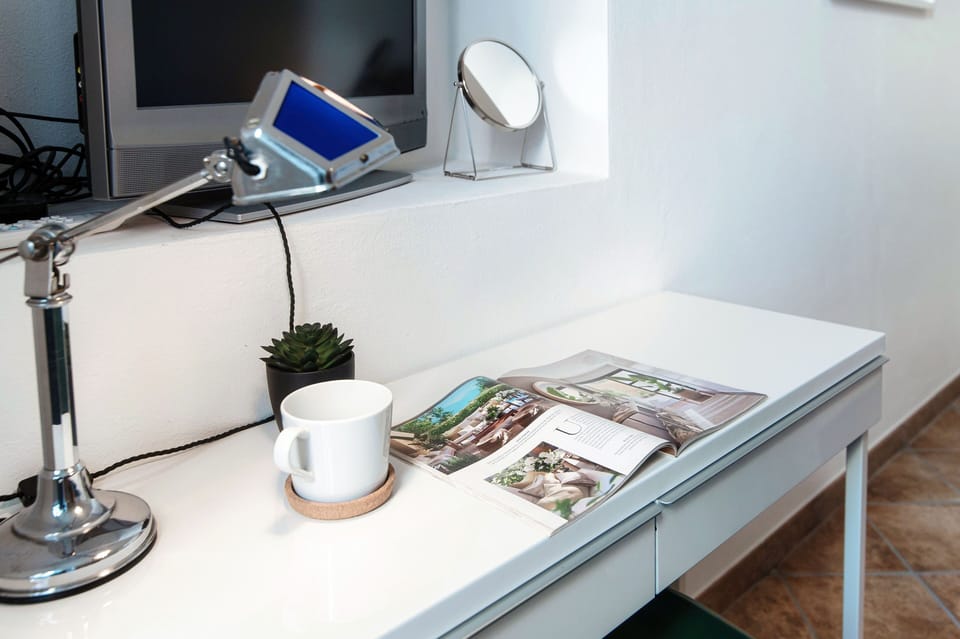 Apartment, Mountain View | 1 bedroom, premium bedding, down comforters, iron/ironing board