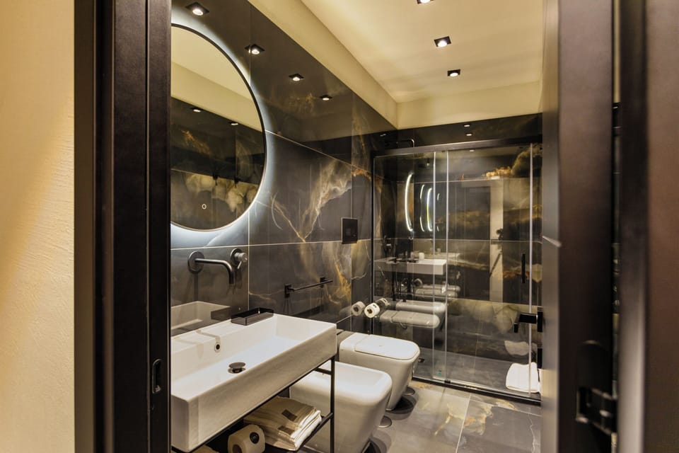 Executive Double or Twin Room, 1 King Bed, Non Smoking, Pool View | Bathroom | Shower, rainfall showerhead, hair dryer, slippers