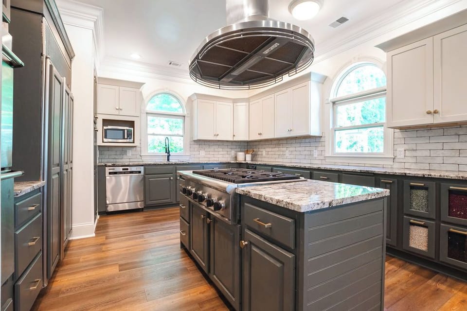 Family Triple Room, Hill View | Private kitchen