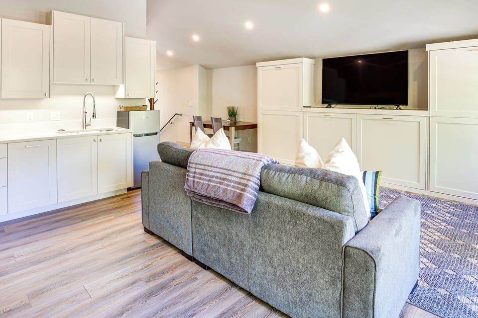 House (1 Bedroom) | Interior