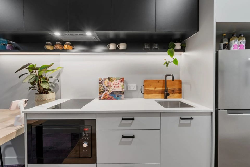Studio, 1 Double Bed, Non Smoking | Private kitchen