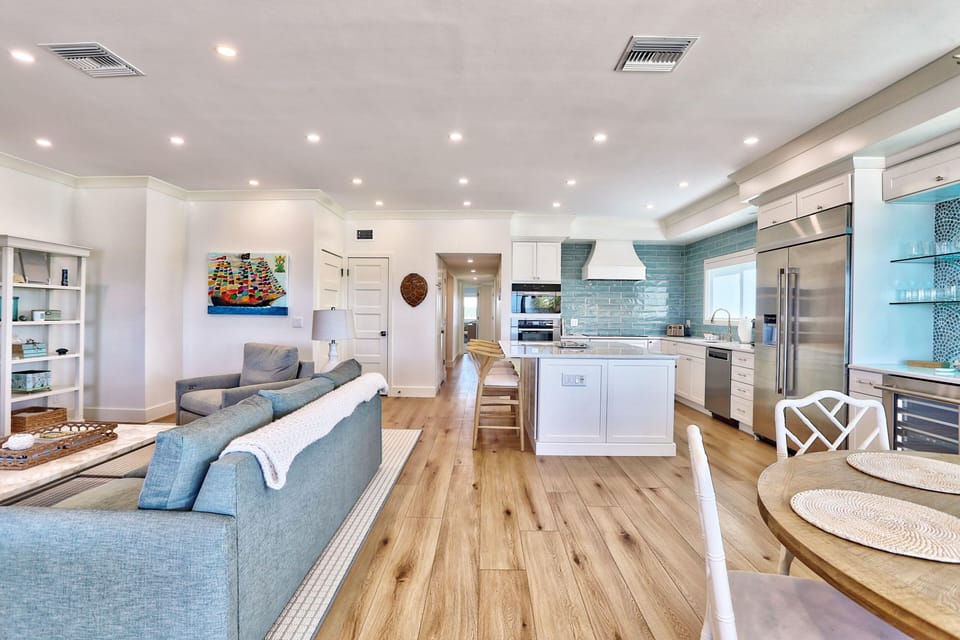Condo, Multiple Beds (View West #1) | Interior