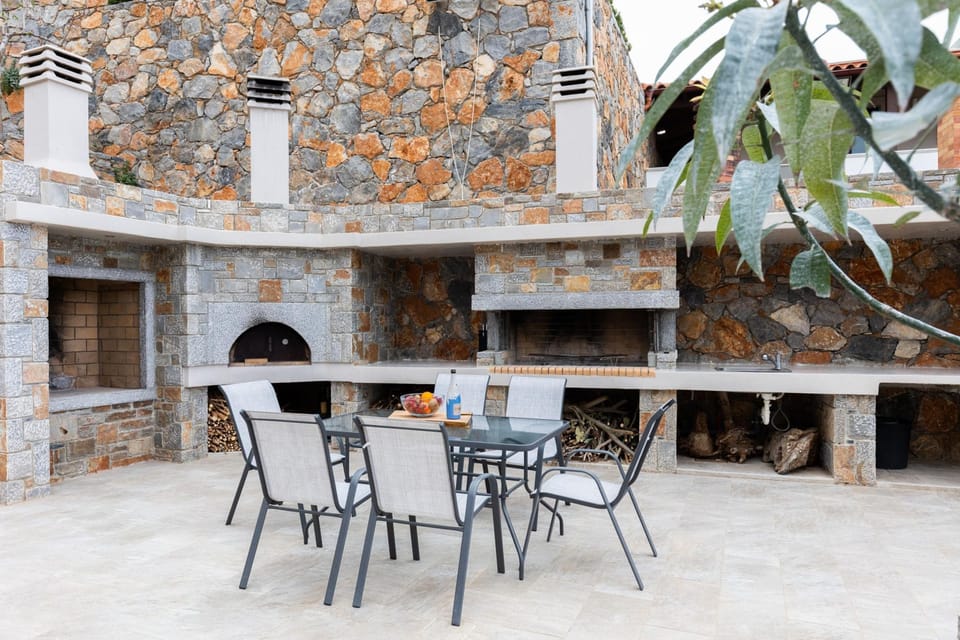 House | 4 bedrooms, high-speed internet