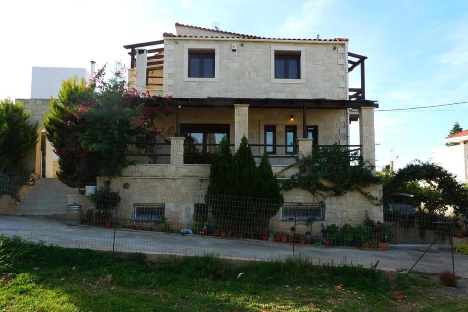 House | 4 bedrooms, Internet