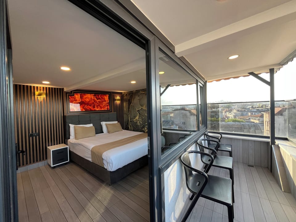 Panoramic Double Room, Balcony, Sea View | Premium bedding, soundproofing, iron/ironing board, free WiFi