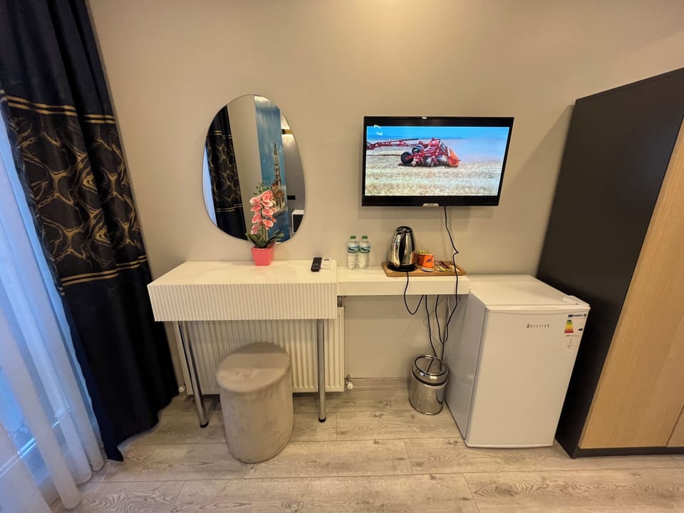 Standard Double Room | Premium bedding, soundproofing, iron/ironing board, free WiFi