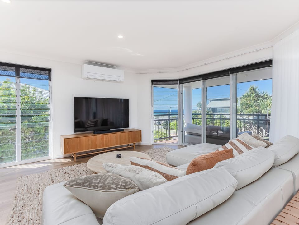 Townhome, 3 Bedrooms, Sea View | Living area | 55-inch Smart TV with digital channels, Netflix, streaming services