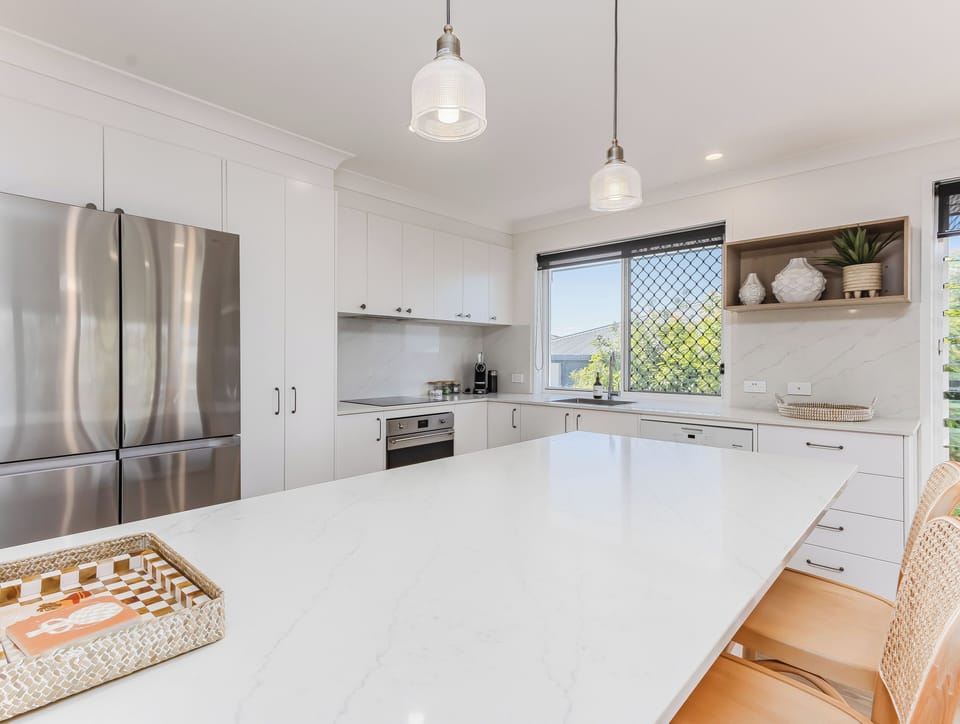 Townhome, 3 Bedrooms, Sea View | Private kitchen | Electric kettle, toaster, dining table