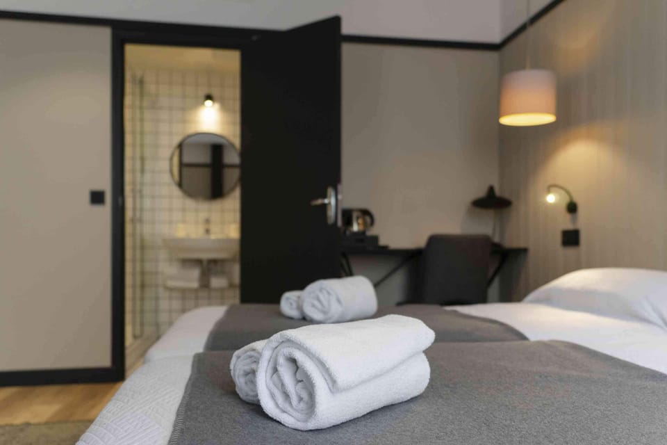 Family Quadruple Room | Desk, soundproofing, free WiFi, bed sheets