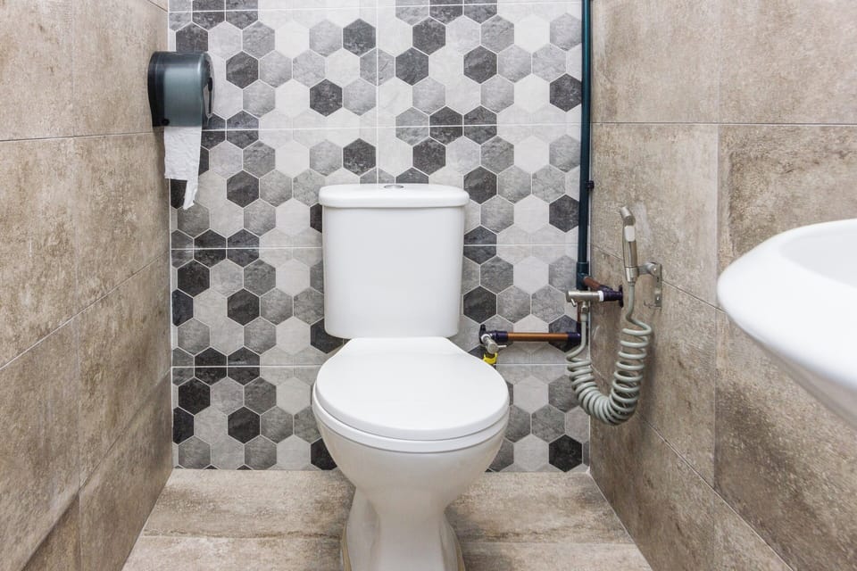 Premier House, 5 Bedrooms, Garden View | Bathroom | Bidet