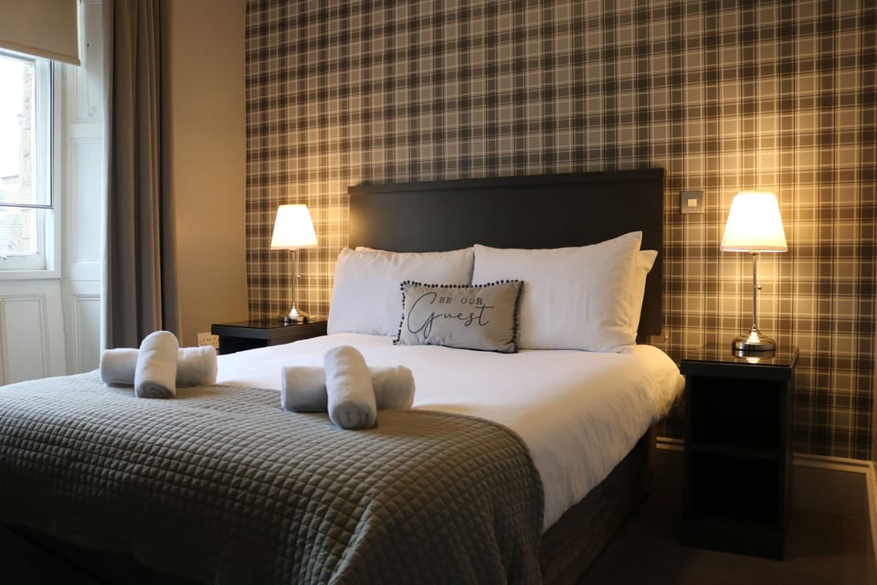 Double Room, Non Smoking | Laptop workspace, iron/ironing board, free WiFi, bed sheets