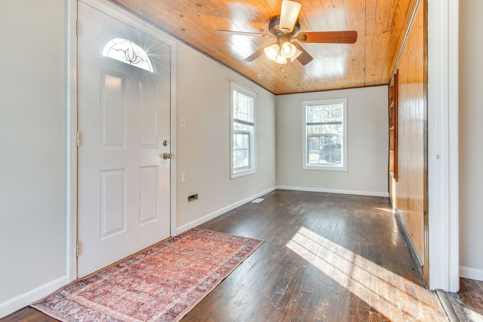 House (2 Bedrooms) | Interior