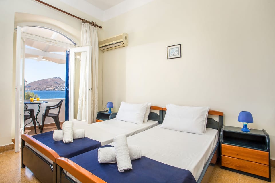 Desk, cribs (free), rollaway beds (surcharge), WiFi (free)