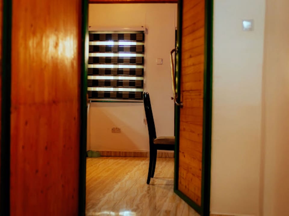 Exclusive Apartment, 2 Bedrooms, Sea View | Laptop workspace, WiFi (free), individually furnished, bed sheets